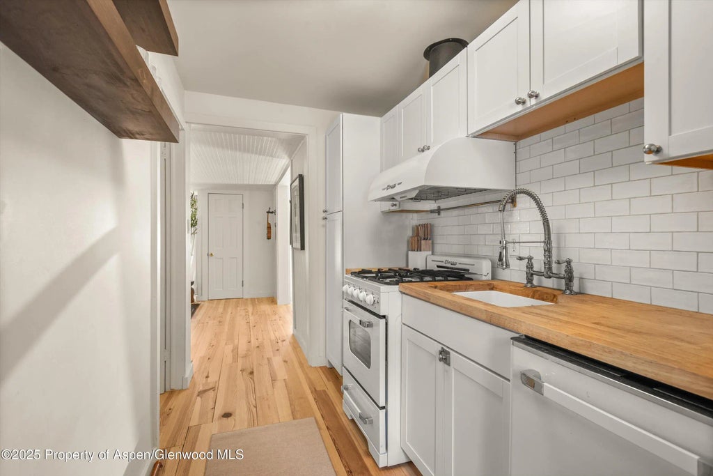 53 of 59 - 500 W Francis Street, Aspen, CO