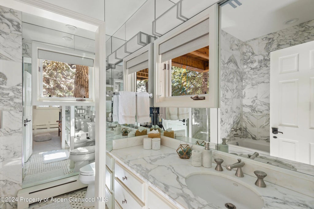 24 of 40 - 901 Ute Avenue, Aspen, CO