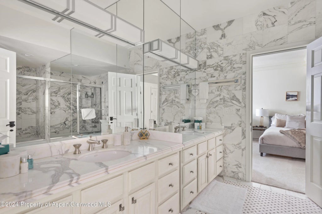 26 of 40 - 901 Ute Avenue, Aspen, CO