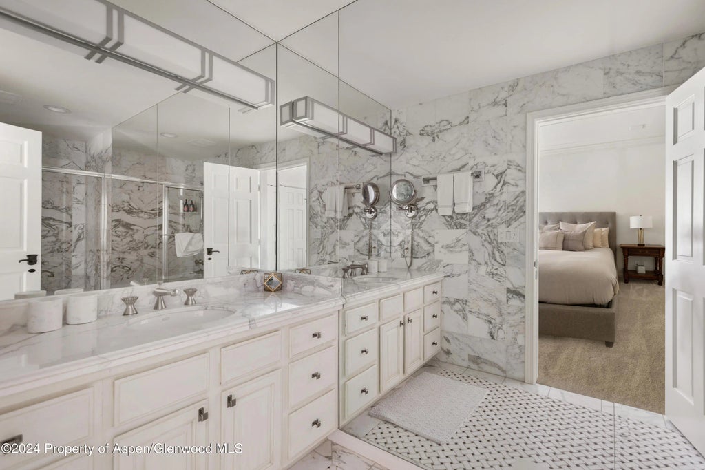 32 of 40 - 901 Ute Avenue, Aspen, CO