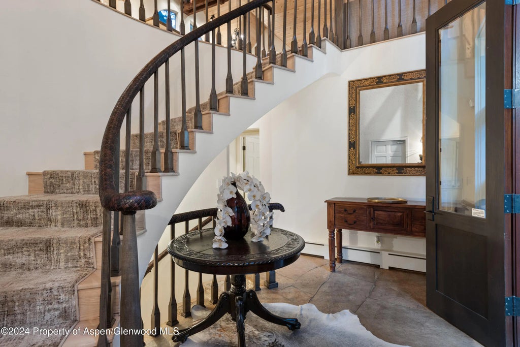 4 of 40 - 901 Ute Avenue, Aspen, CO