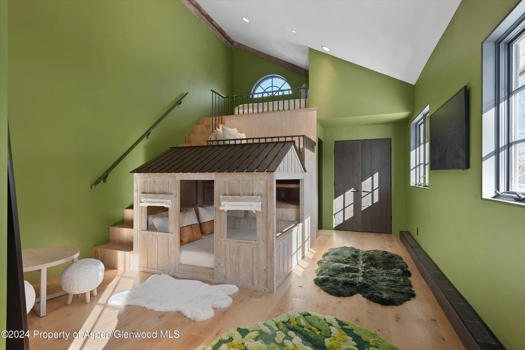 30 of 63 - 931 N Hayden Road, Aspen, CO