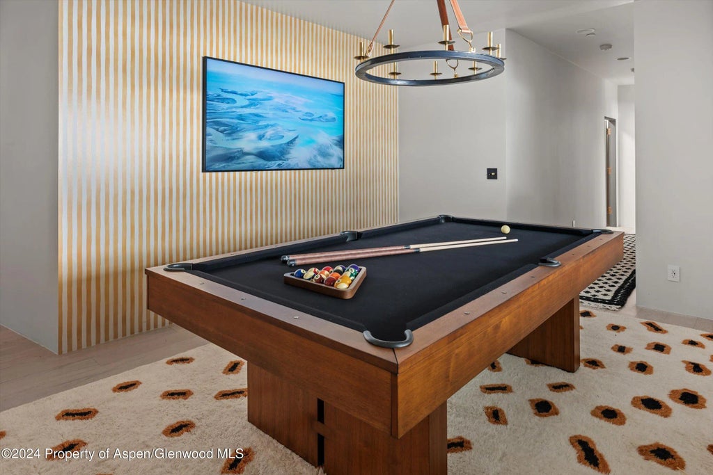 37 of 63 - 931 N Hayden Road, Aspen, CO