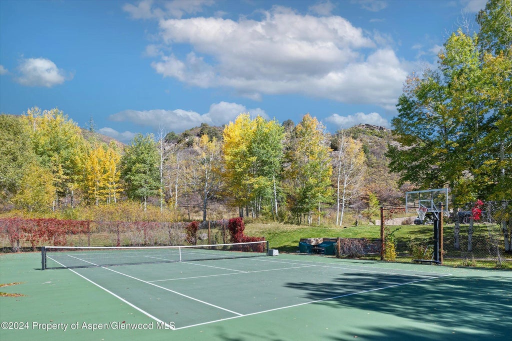 4 of 37 - 200 Jalanda Lane, Aspen, CO