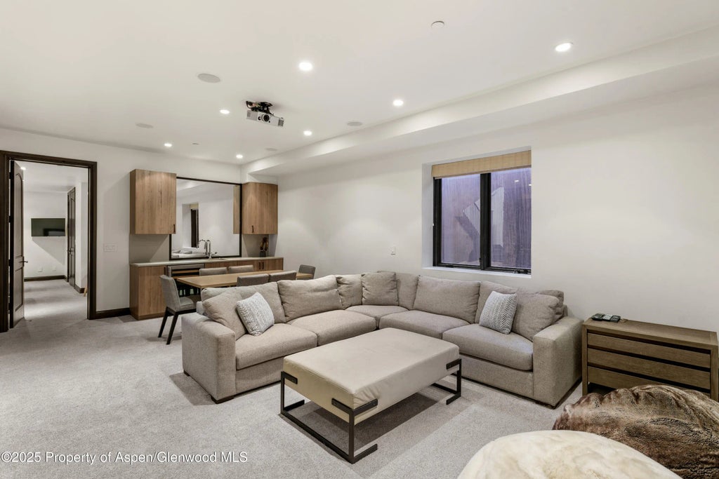 18 of 27 - 42553 Highway 82, Aspen, CO