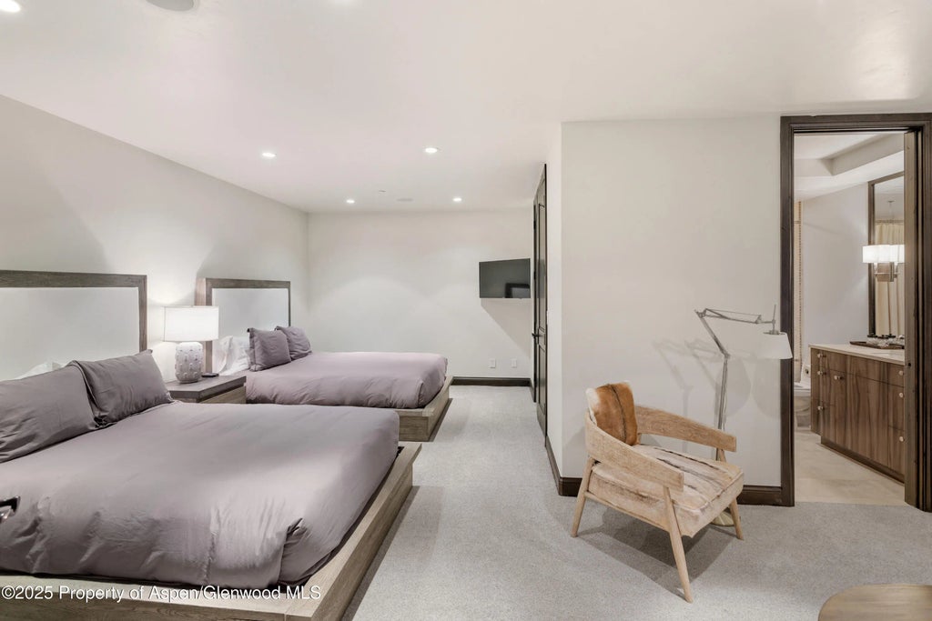 21 of 27 - 42553 Highway 82, Aspen, CO