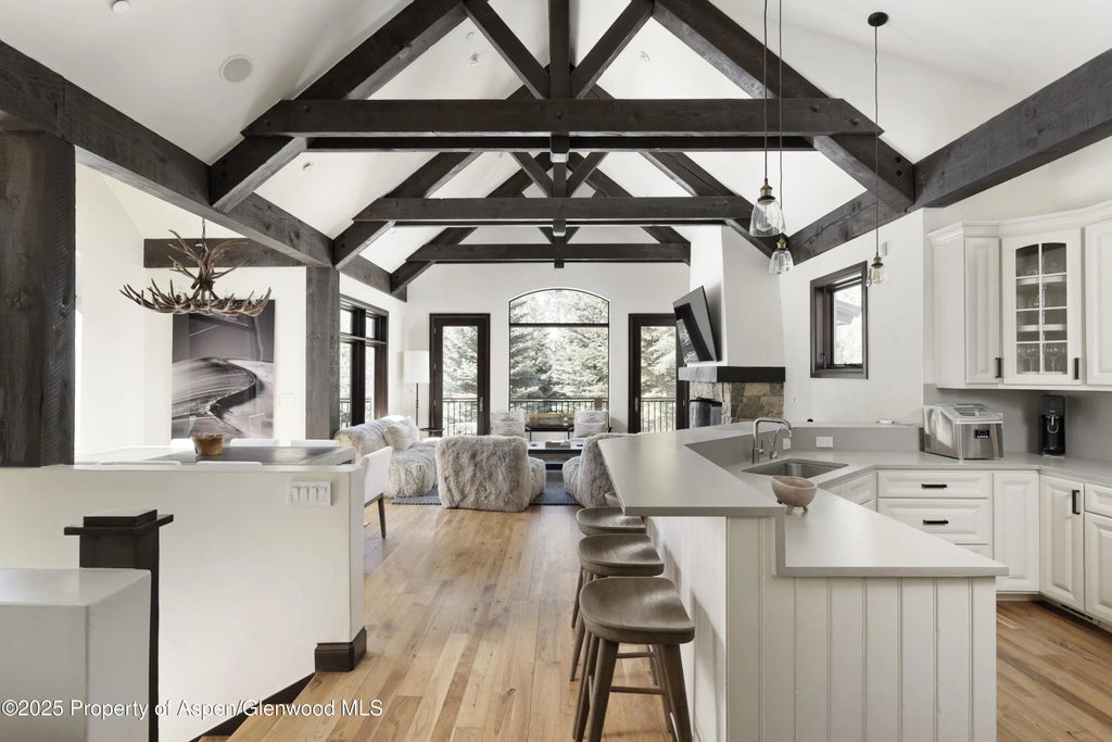 4 of 27 - 42553 Highway 82, Aspen, CO