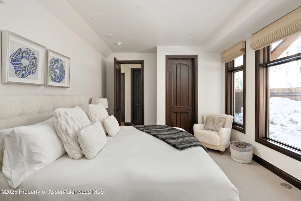 7 of 27 - 42553 Highway 82, Aspen, CO