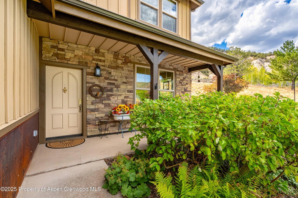 2 of 27 - 643 River Bend Way, Glenwood Springs, CO