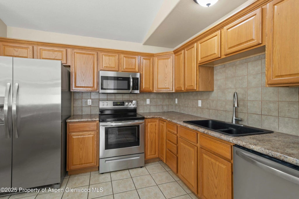 2 of 26 - 140 Anvil Lane, Parachute, CO