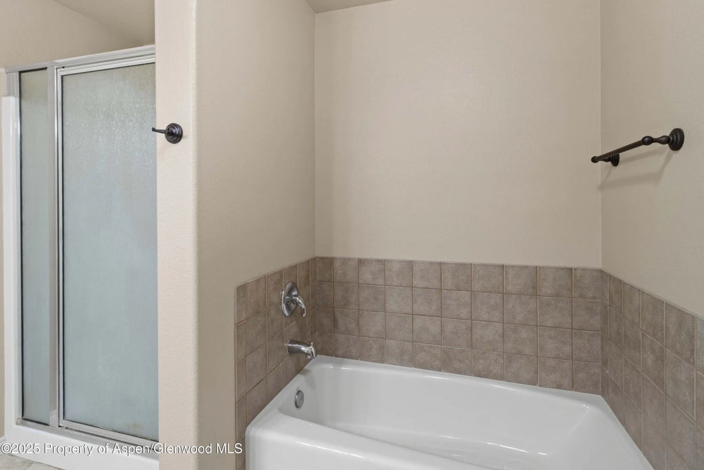 8 of 26 - 140 Anvil Lane, Parachute, CO