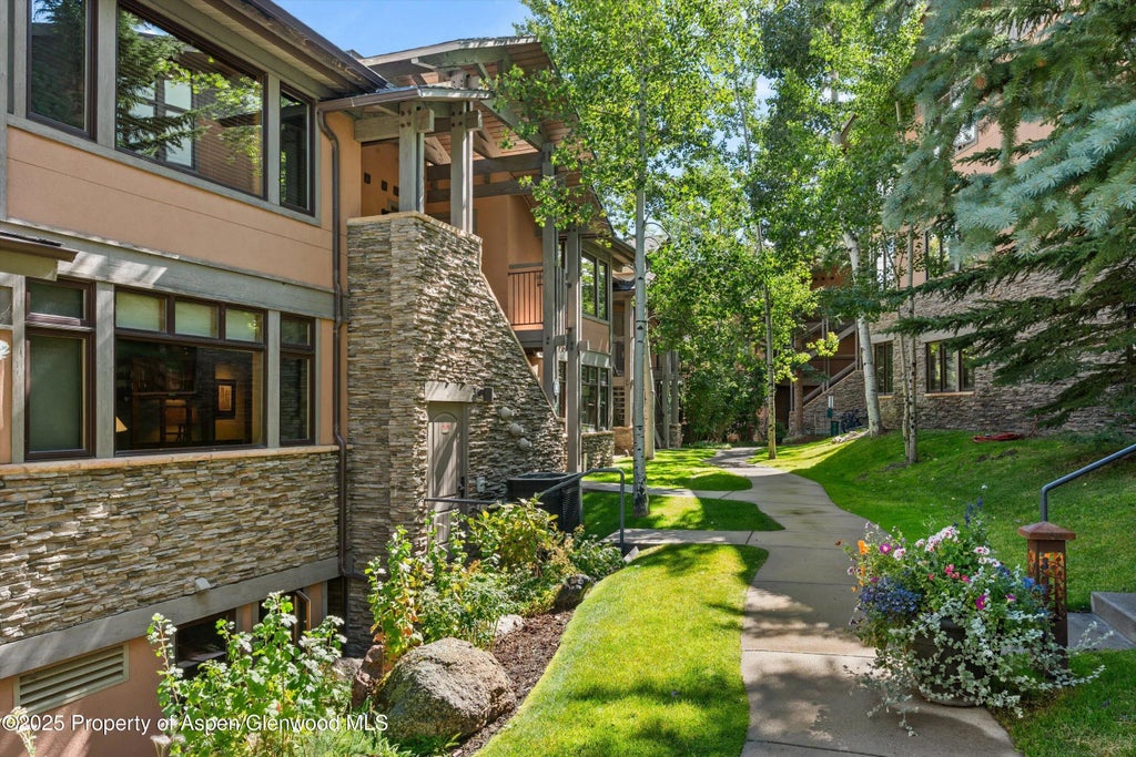 29 of 37 - 600 Carriage Way K9&10, Snowmass Village, CO