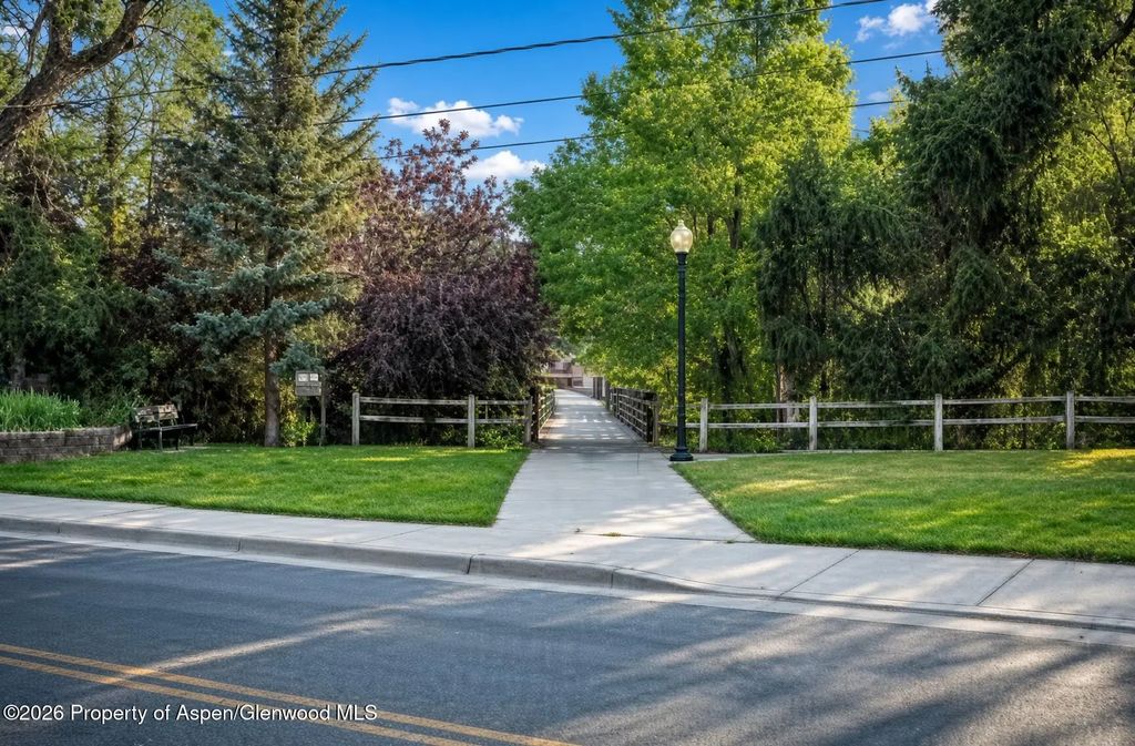18 of 20 - 228 N 7th Street, New Castle, CO