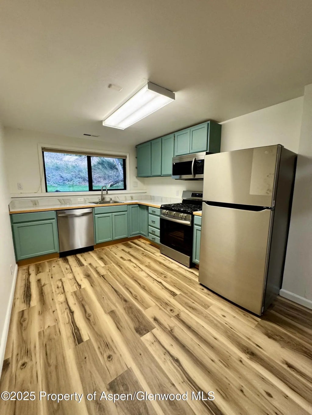 8 of 24 - 228 N 7th Street, New Castle, CO