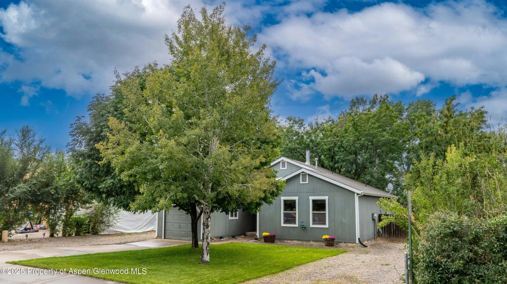 1 of 29 - 1425 Orchard Avenue, Silt, CO