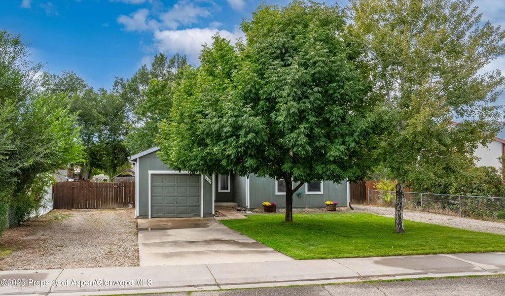 17 of 29 - 1425 Orchard Avenue, Silt, CO