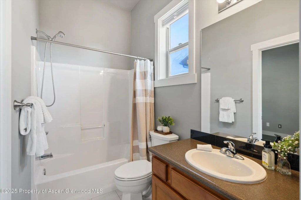 16 of 31 - 1788 Belgian Loop, Silt, CO