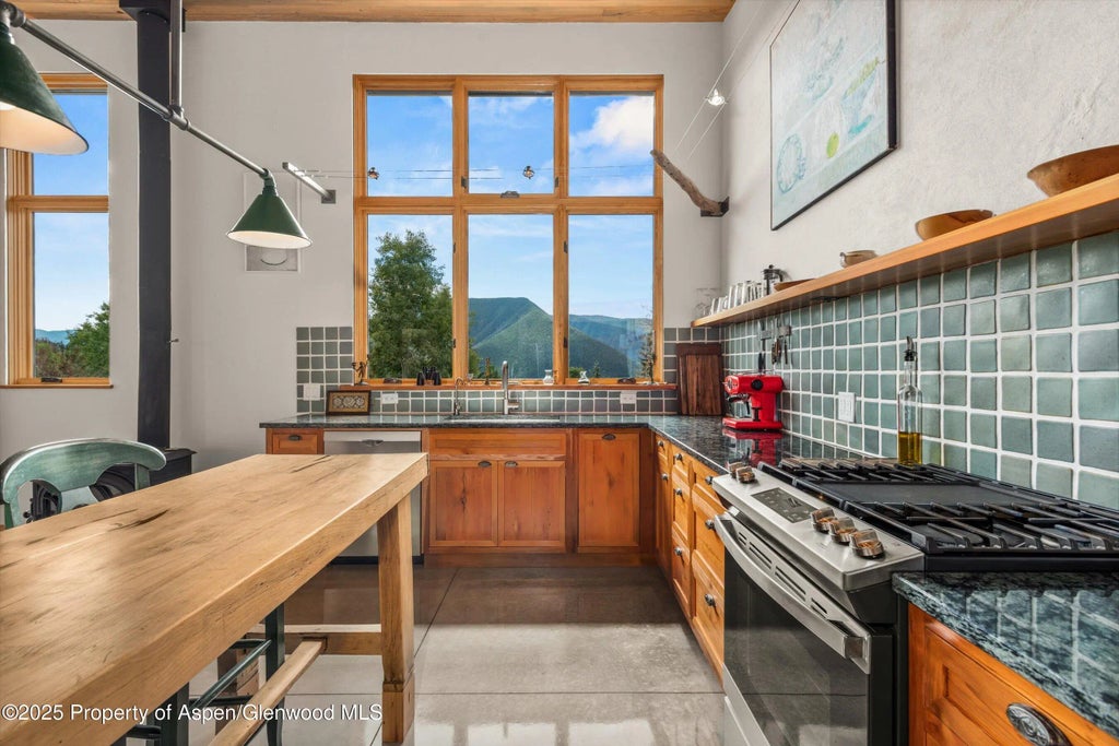 18 of 36 - 320 Hawk Lane, Basalt, CO