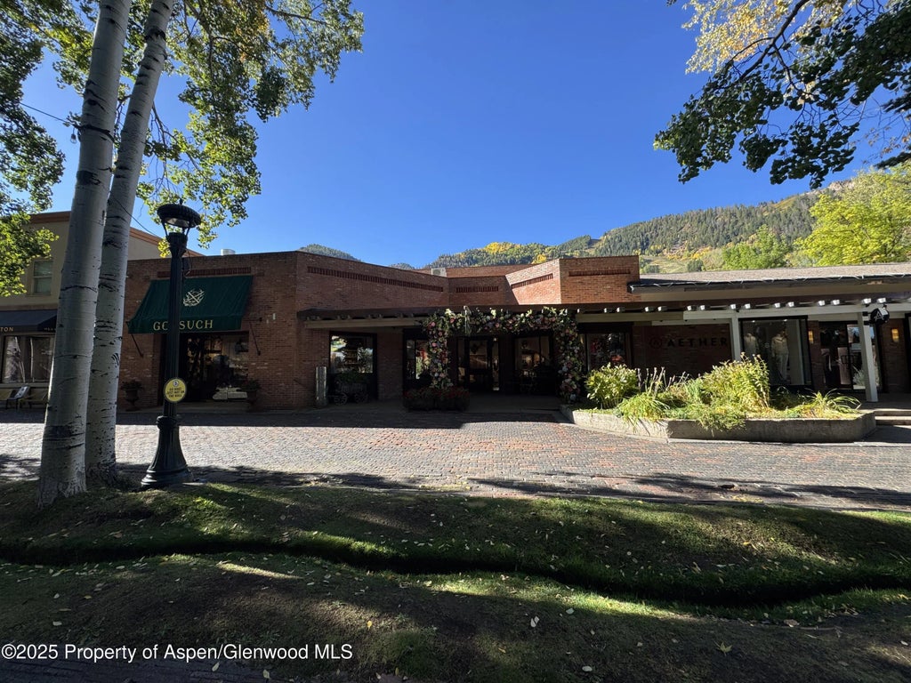 2 of 23 - 419 E Cooper Avenue, Aspen, CO