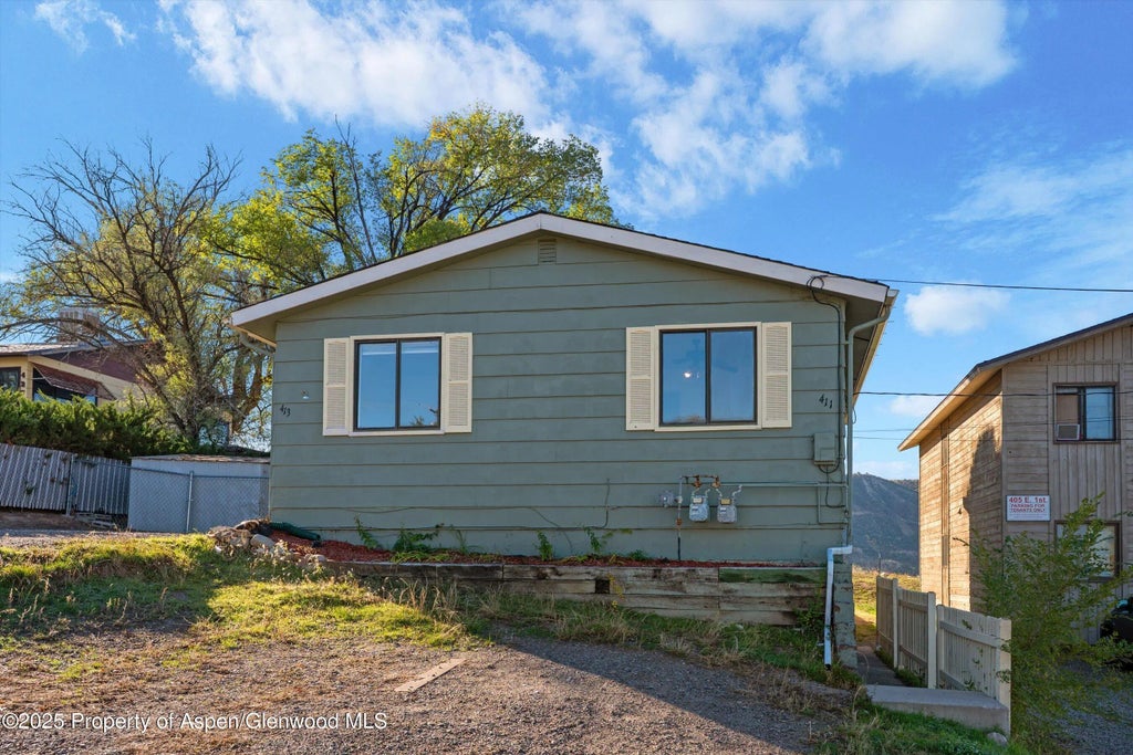 14 of 33 - 411 E 1st Street, Rifle, CO