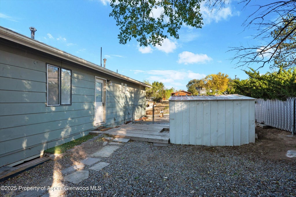 29 of 33 - 411 E 1st Street, Rifle, CO