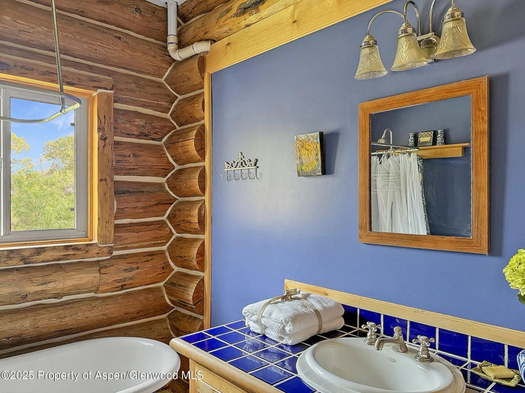28 of 35 - 41263 133 Highway, Paonia, CO