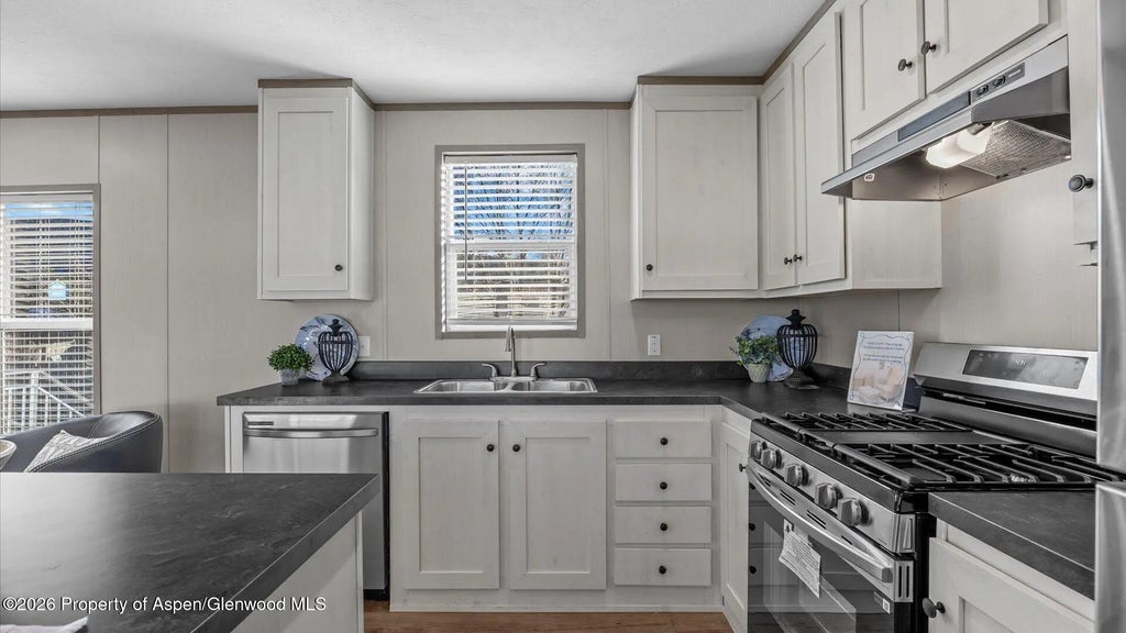 9 of 25 - 128 Horizon Circle, Parachute, CO