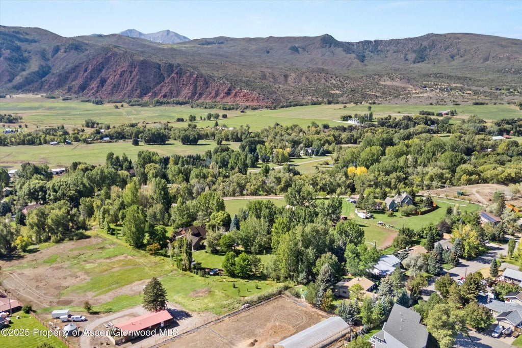 40 of 43 - 128 Hopi, Carbondale, CO