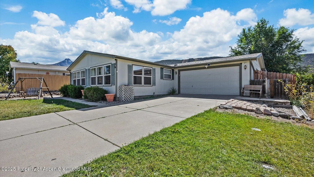 1 of 39 - 26 Baker Hill Place, Parachute, CO