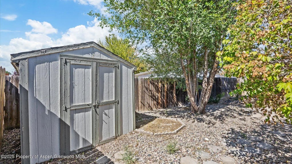 37 of 39 - 26 Baker Hill Place, Parachute, CO