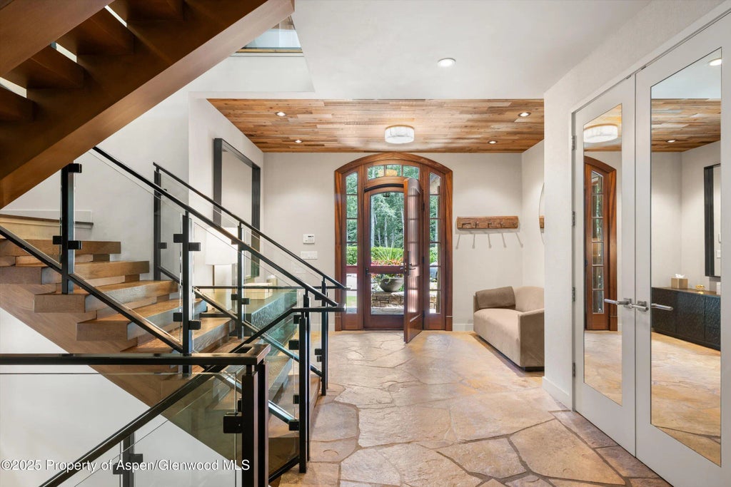 2 of 43 - 971 Ute Avenue, Aspen, CO