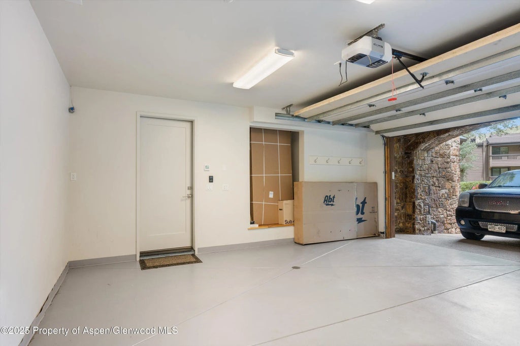 42 of 43 - 971 Ute Avenue, Aspen, CO