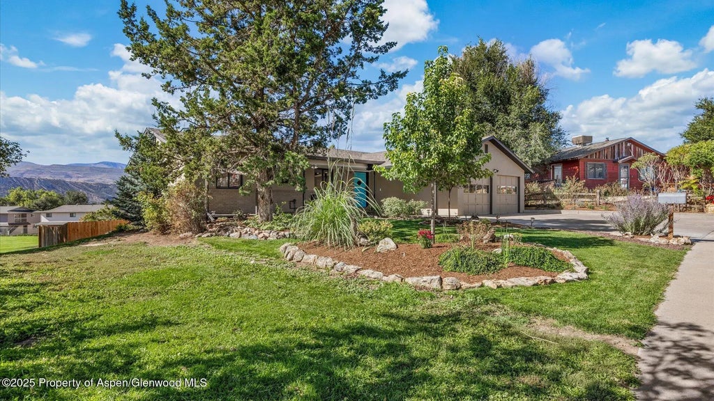 2 of 28 - 1433 Jays Avenue, Rifle, CO