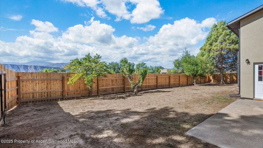 27 of 28 - 1433 Jays Avenue, Rifle, CO