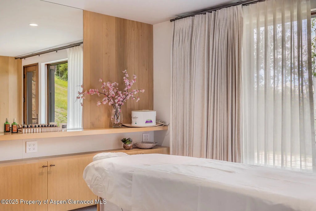 75 of 97 - 511+563 Edgewood Lane, Snowmass Village, CO