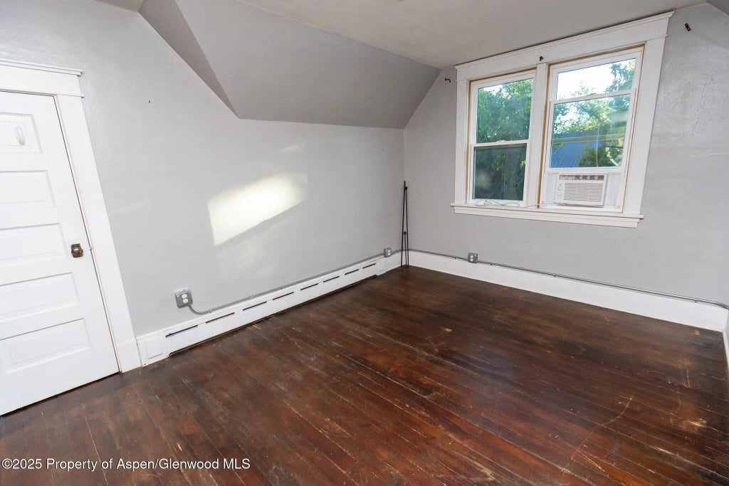 22 of 38 - 1042 Park Avenue, Meeker, CO