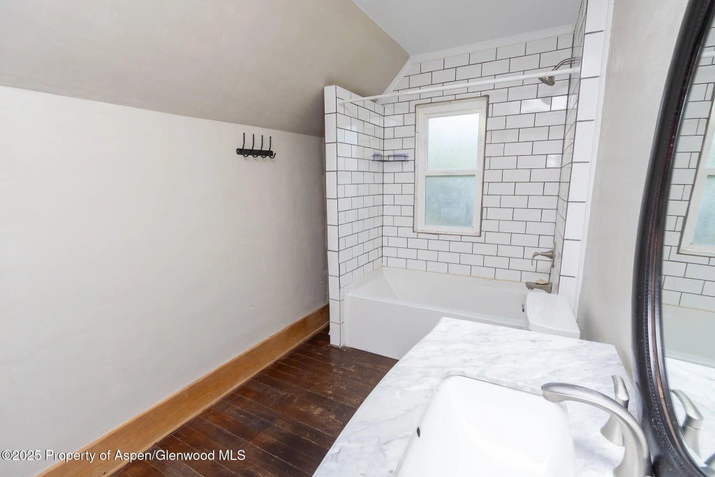 25 of 38 - 1042 Park Avenue, Meeker, CO