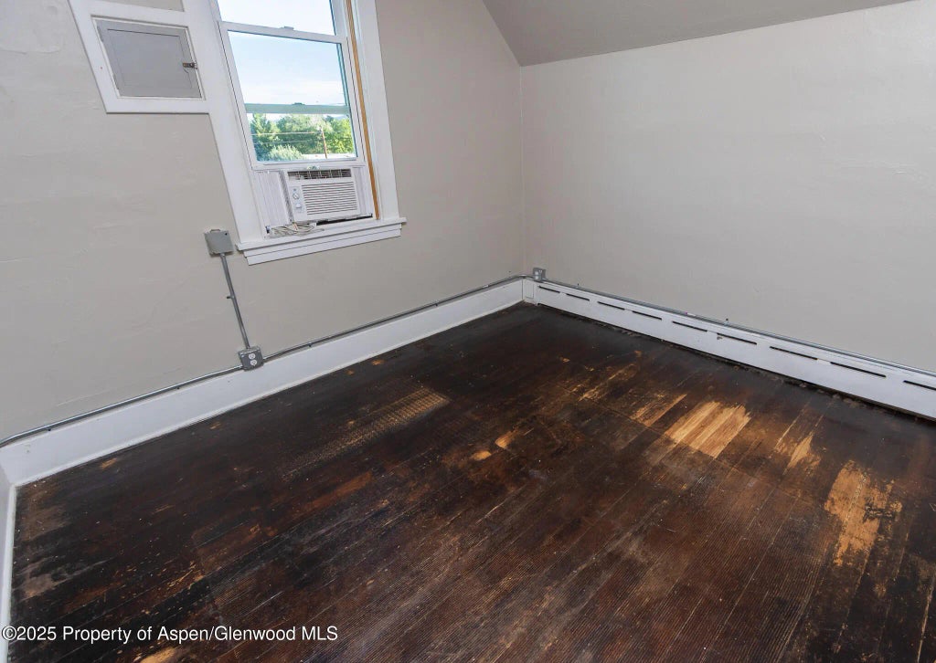 27 of 38 - 1042 Park Avenue, Meeker, CO