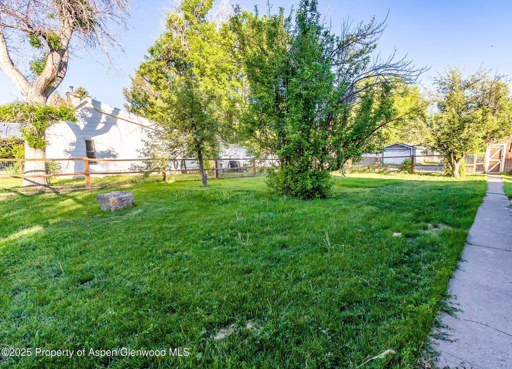 35 of 38 - 1042 Park Avenue, Meeker, CO