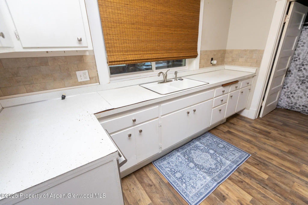 6 of 38 - 1042 Park Avenue, Meeker, CO