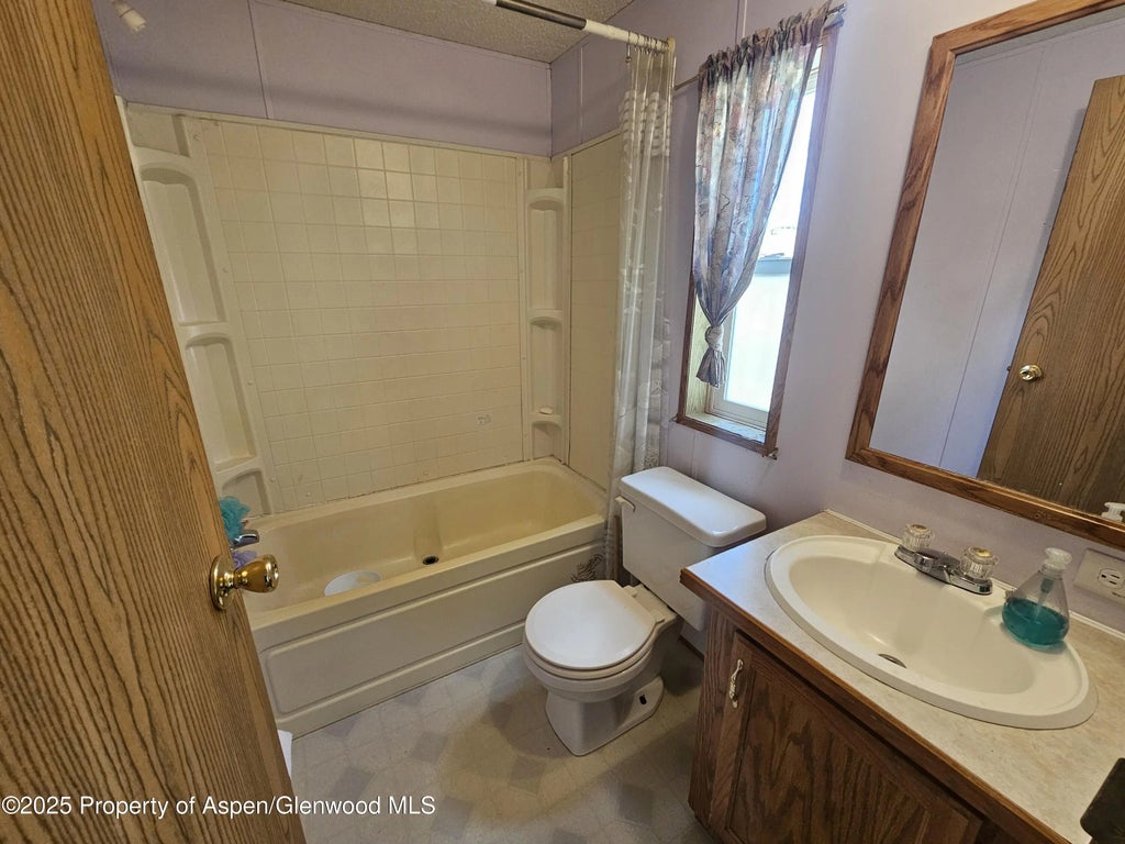 18 of 20 - 200 W 20th Street A24, Rifle, CO