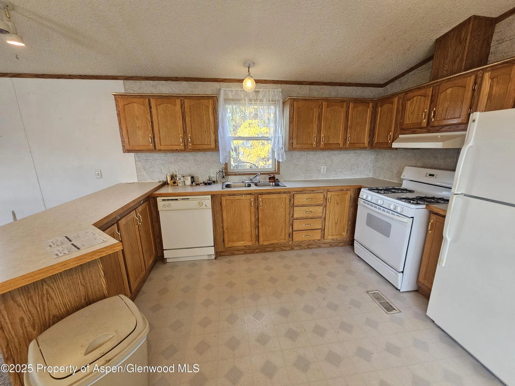 6 of 20 - 200 W 20th Street A24, Rifle, CO