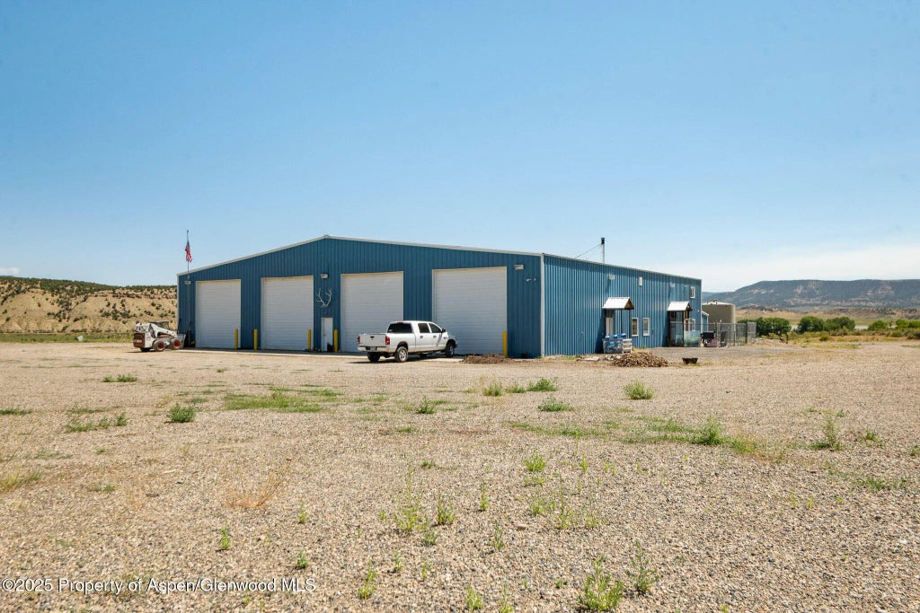 7 of 25 - 41008 County Road 5, Meeker, CO