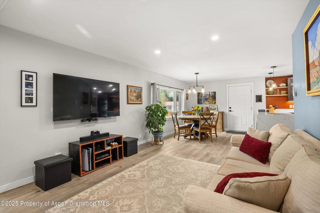 7 of 30 - 26 Maroon Drive, Carbondale, CO