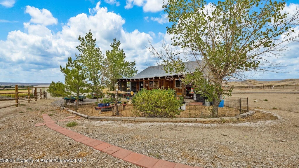 18 of 32 - 63095 Falcon Road, Montrose, CO