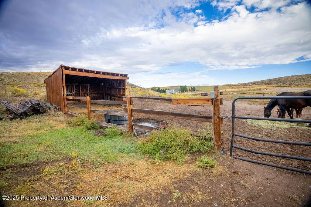 61 of 75 - 6441 County Road 7, Craig, CO