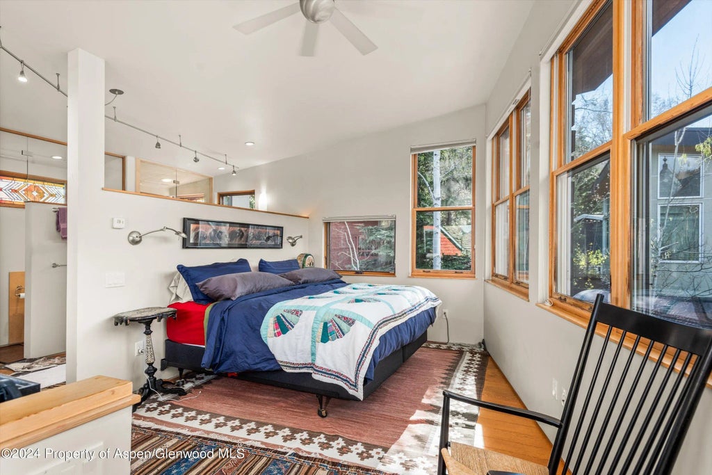 10 of 26 - 308 Park Avenue, Aspen, CO