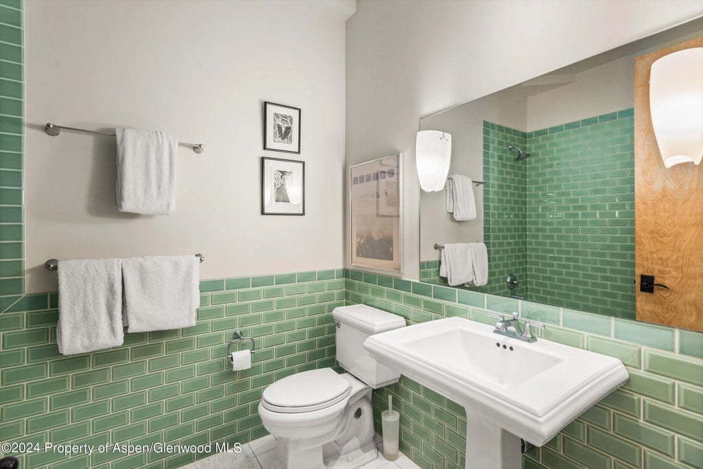 15 of 26 - 308 Park Avenue, Aspen, CO