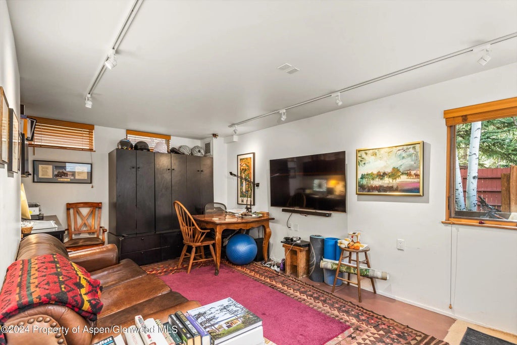 22 of 26 - 308 Park Avenue, Aspen, CO