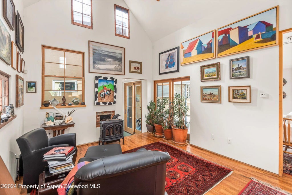 5 of 26 - 308 Park Avenue, Aspen, CO